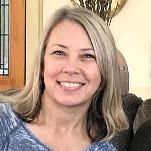 Meet your Posher, Debbie